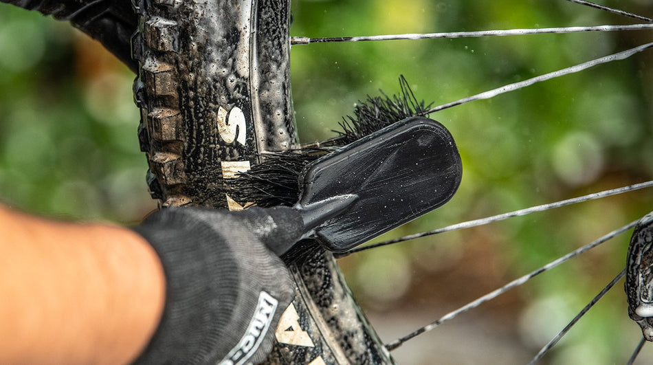 Muc-Off Tyre & Cassette Brush