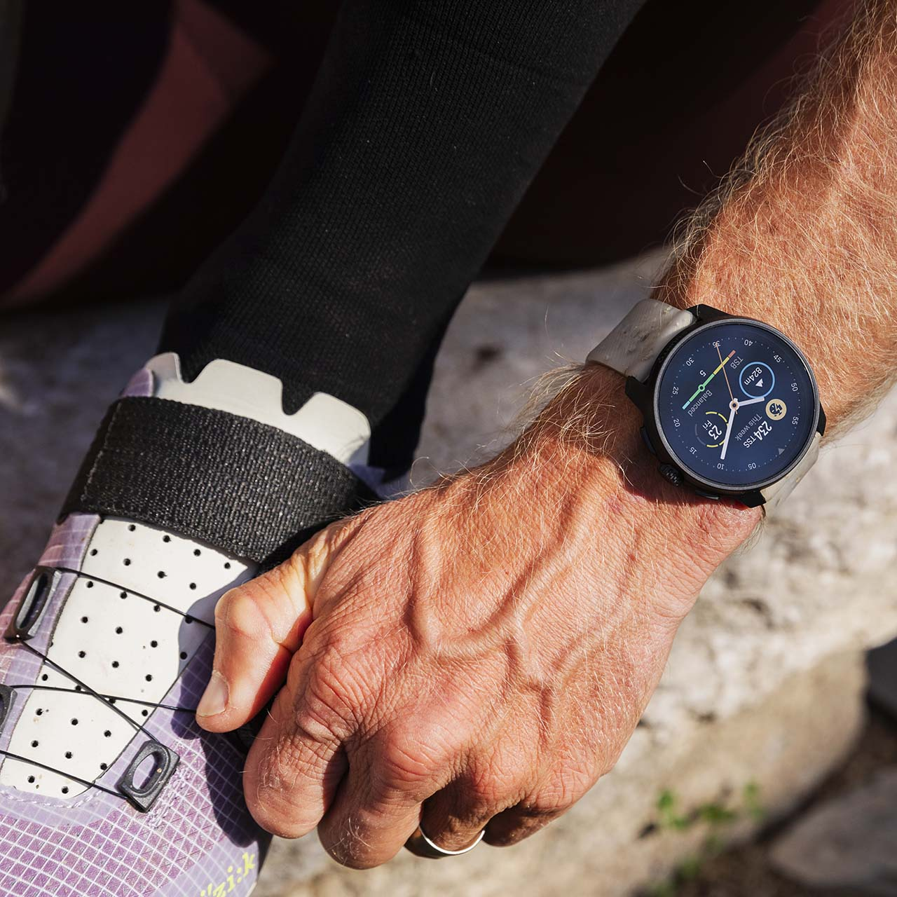 Race S Sports and Training Watch