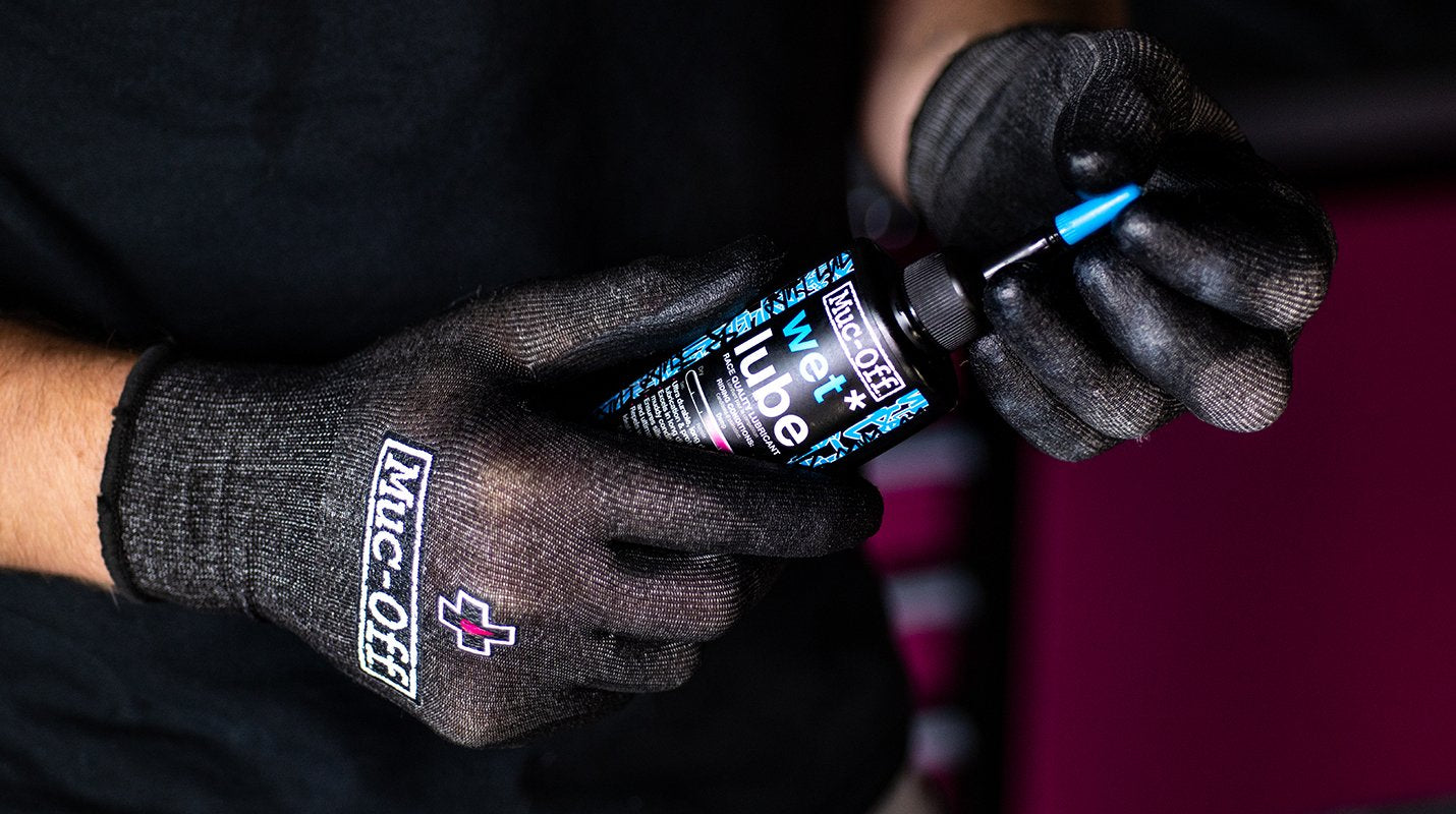 Muc-Off Bicycle Wet Weather Lube – Dan's Bike Shop,